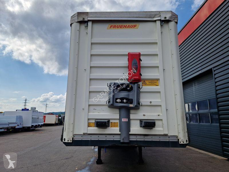 Semirimorchio Fruehauf