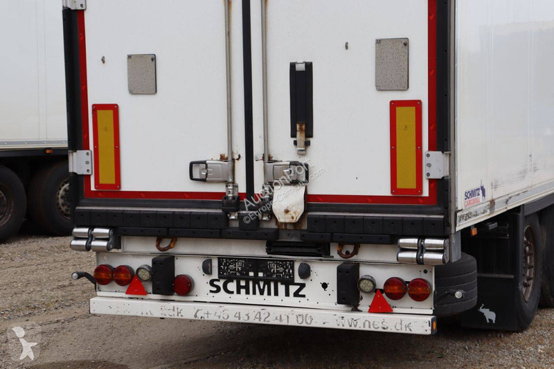 Semirremolque Schmitz Cargobull SCB*S3B