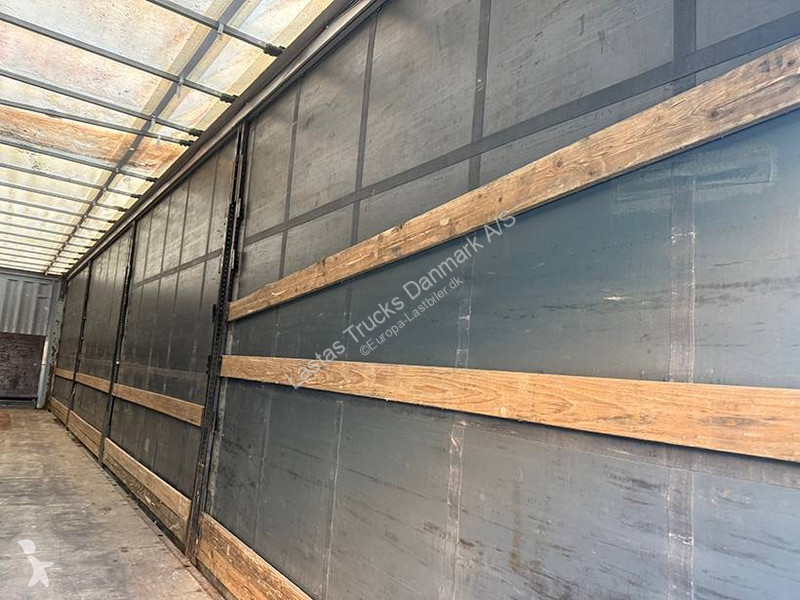 نصف مقطورة Krone Curtainsider / Planenauflieger