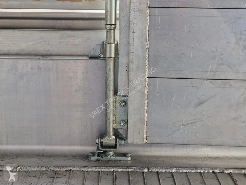 Náves Pezzaioli New 3 stock livestock trailer...