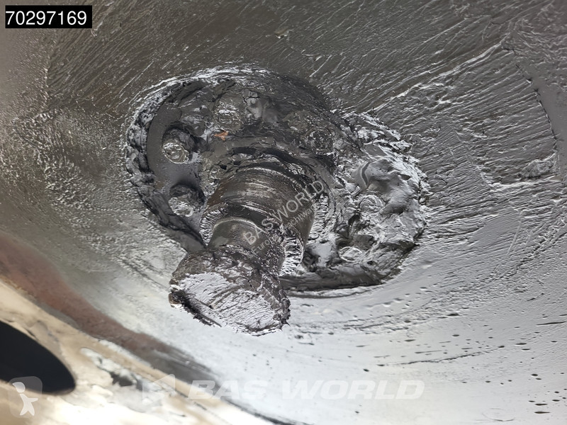 Semi remorque  SVM 39000L Liftachse Cement