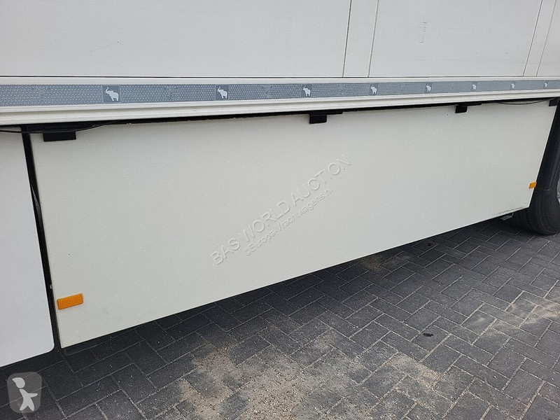 Semiremorca Schmitz Cargobull SCB*S3B
