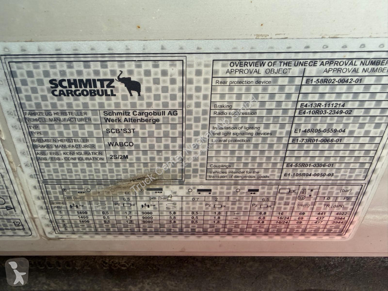 Félpótkocsi Schmitz Cargobull   3 Achs Mega...