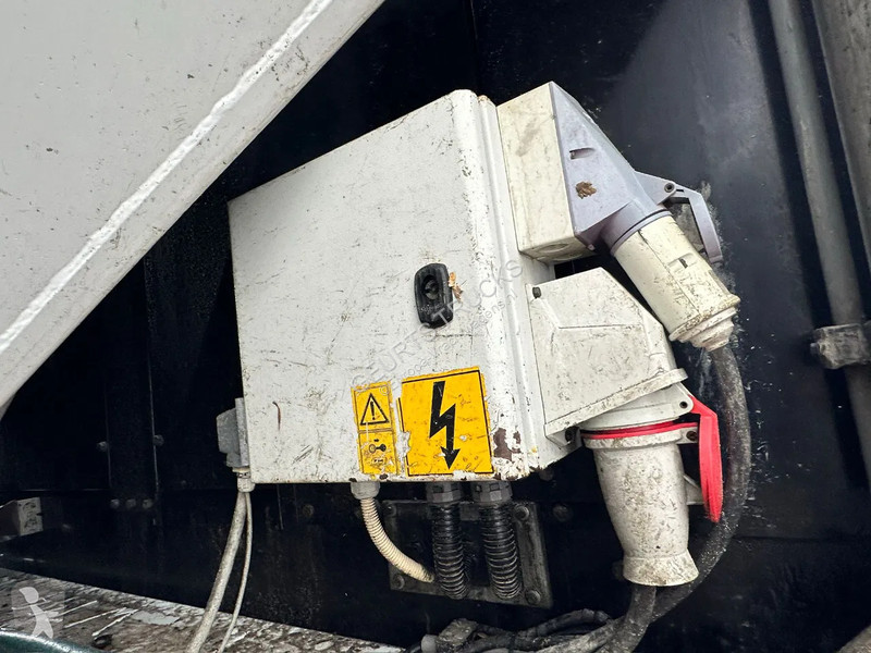 Semiremorca  F3.20 CEMENTDEKVLOER...