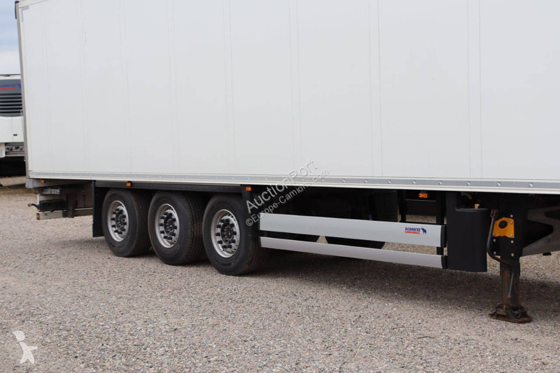 Semirremolque Schmitz Cargobull SCB*S3B