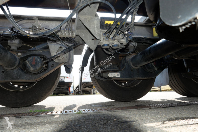 Semiremorca Renders TYPE EURO 820 / LIFT...
