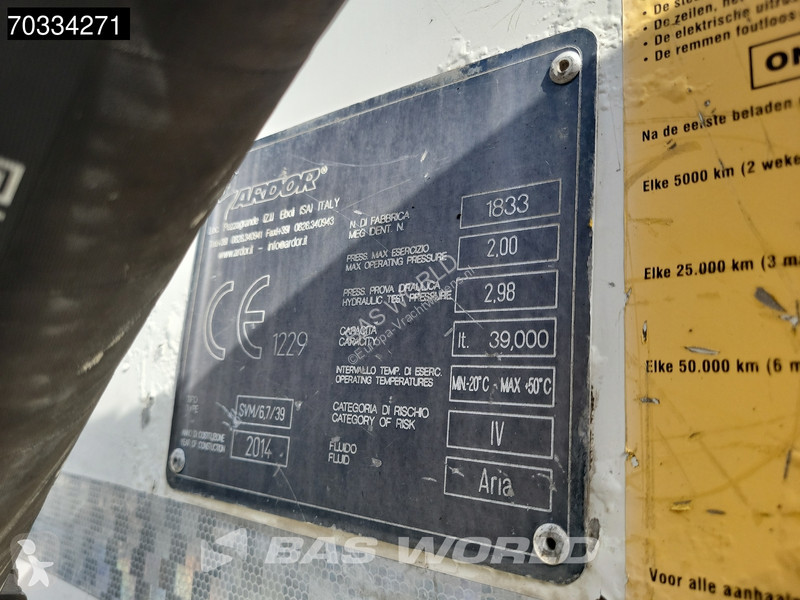 Félpótkocsi  APK 03-2027 39.000 Ltrs Lift Axle...