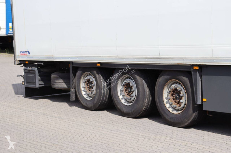 Semirremolque Schmitz Cargobull SCB*S3B