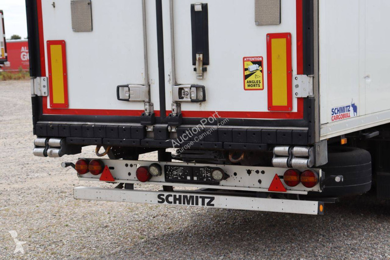 Semirremolque Schmitz Cargobull SCB*S3B