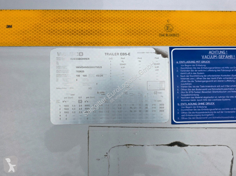 نصف مقطورة Kässbohrer STB / Liftachse /...