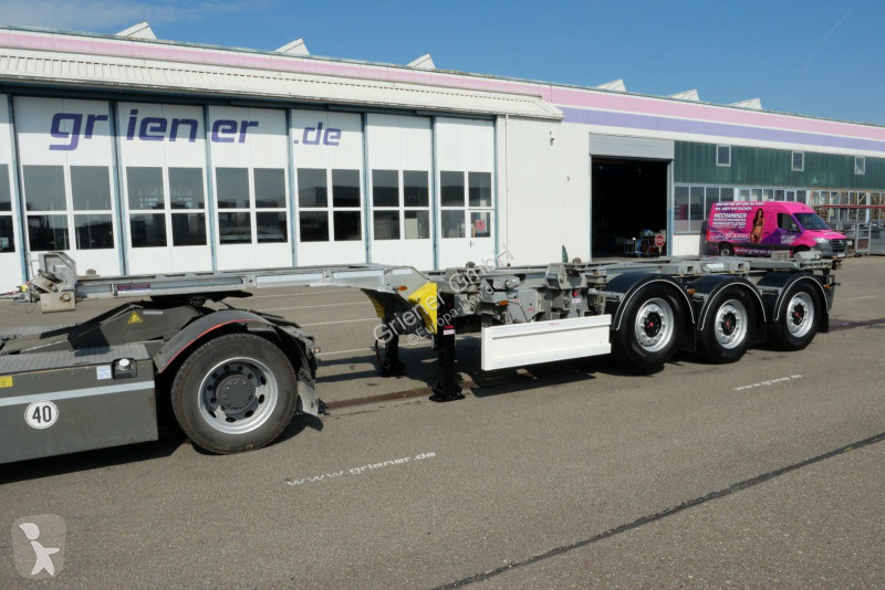 Semiremorca Renders TYPE EURO 820 / LIFT...