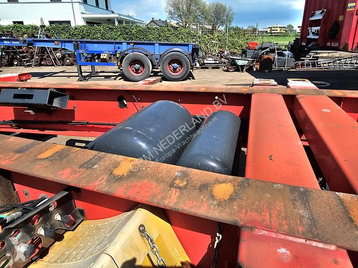 Semitrailer Krone 27 | 3 axle container chassis...