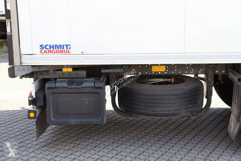 Semirremolque Schmitz Cargobull SCB*S3B