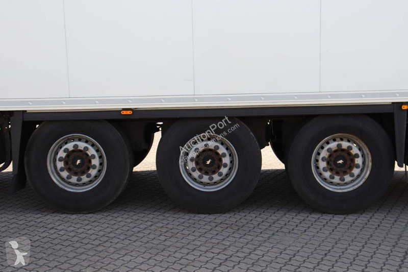 Semirremolque Schmitz Cargobull SCB*S3B