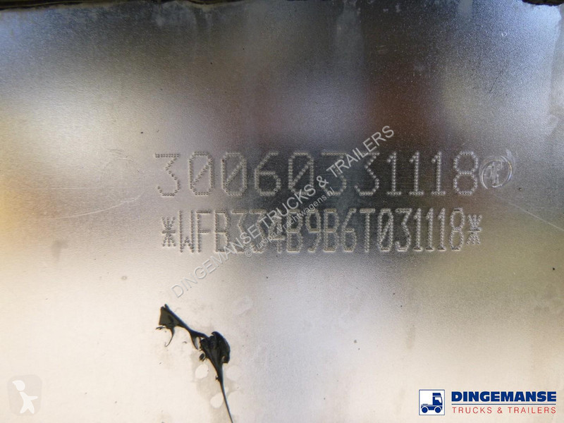 Semi remorque Feldbinder Chemical tank inox 30...