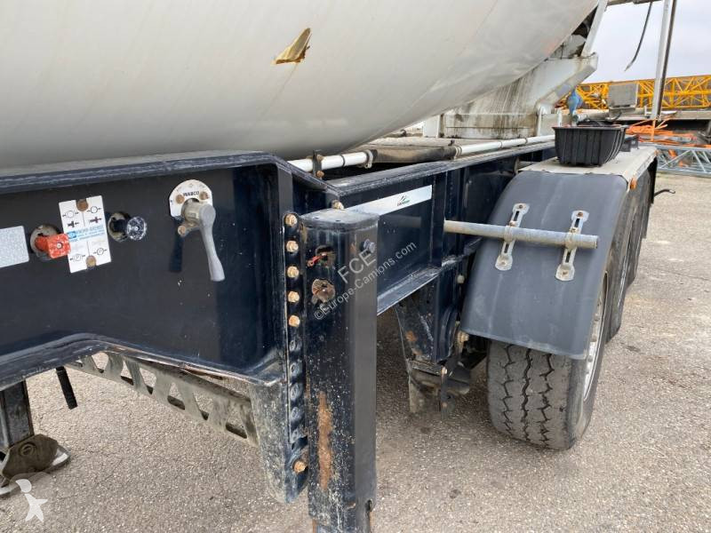 Semitrailer Euromix MTPS.T EM12R FPT moteur...
