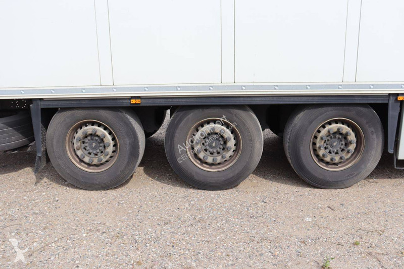 Semirimorchio Schmitz Cargobull SCB*S3B