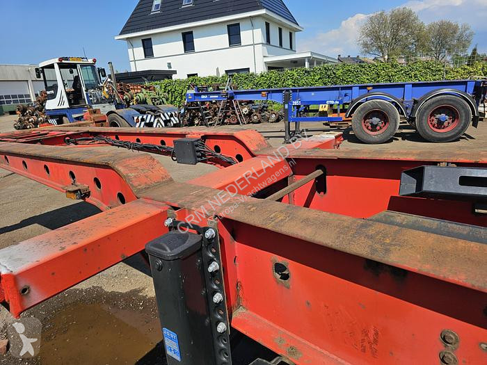 Semitrailer Krone 27 | 3 axle container chassis...