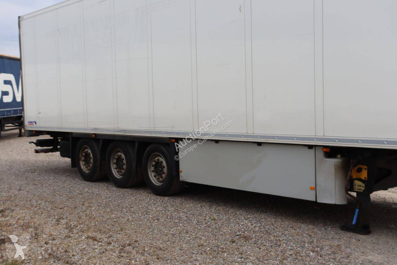Semirremolque Schmitz Cargobull SCB*S3B