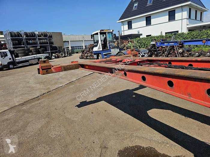 Semitrailer Krone 27 | 3 axle container chassis...