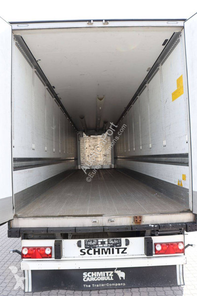 Semirremolque Schmitz Cargobull SCB*S3B