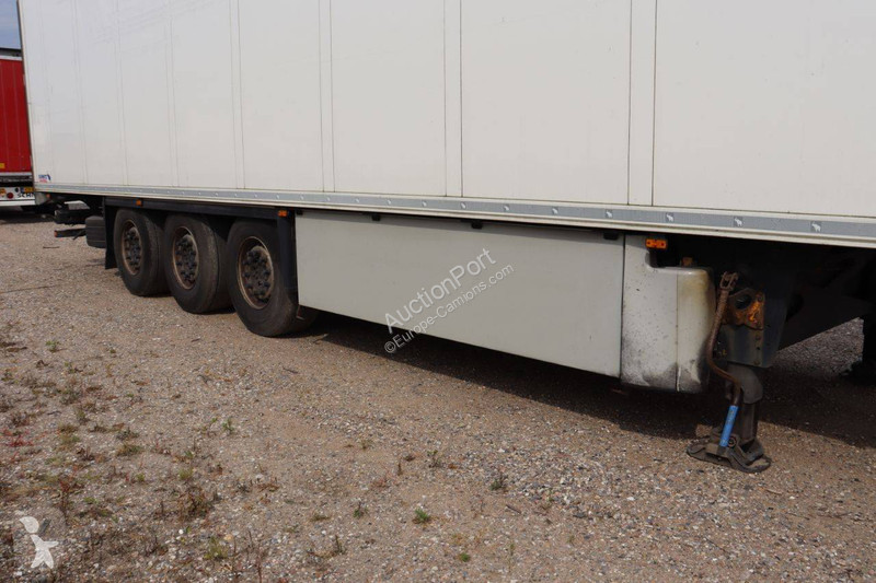 Semirimorchio Schmitz Cargobull SCB*S3B