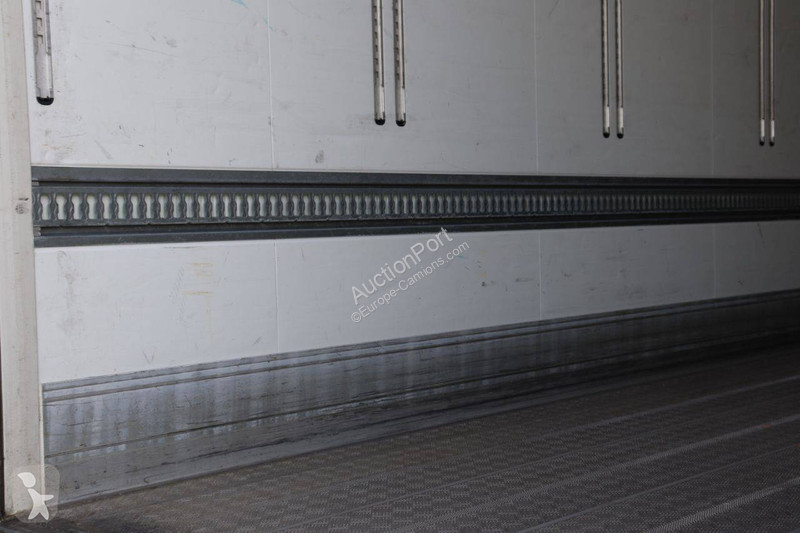 Semirimorchio Schmitz Cargobull SCB*S3B