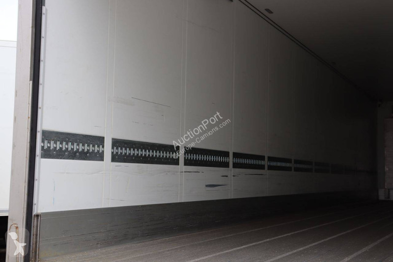 Semirremolque Schmitz Cargobull SCB*S3B