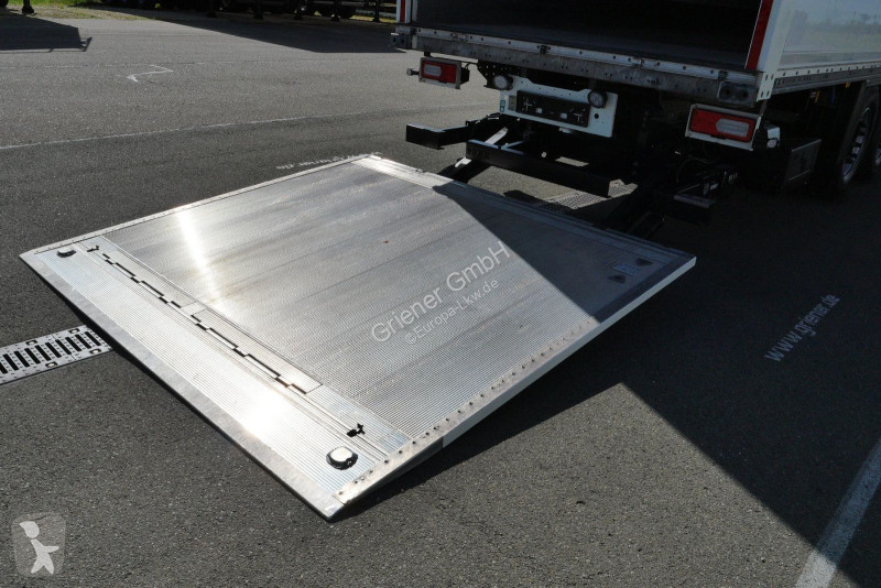 نصف مقطورة Schmitz Cargobull SBO 18 / LBW BÄR...