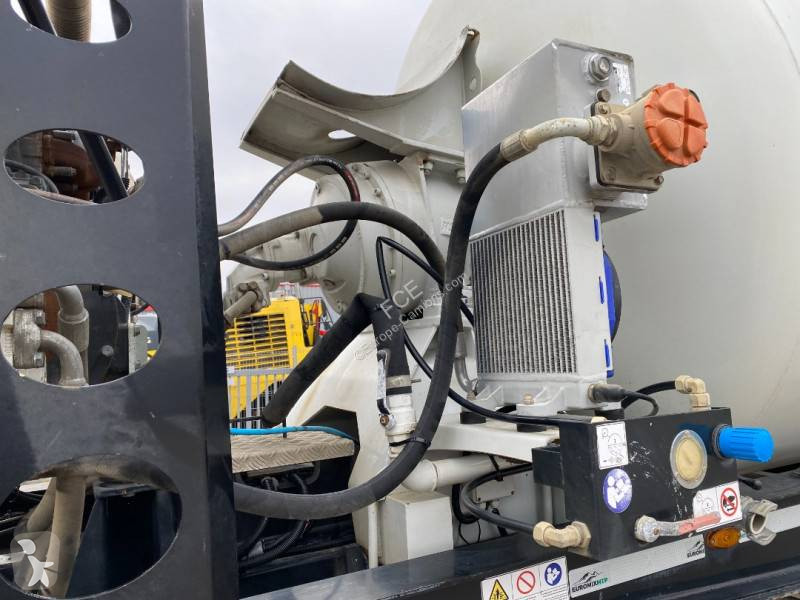 Semitrailer Euromix MTPS.T EM12R FPT moteur...