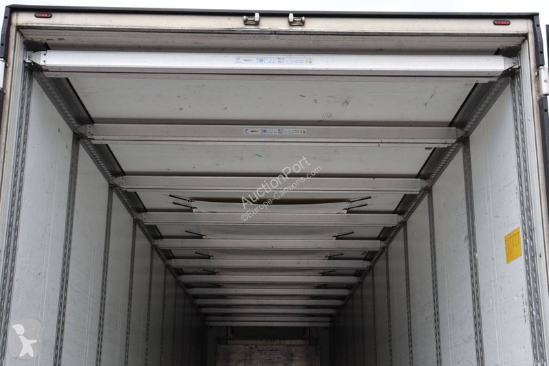 Semirremolque Schmitz Cargobull SCB*S3B