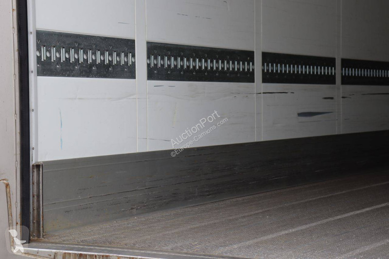 Semirremolque Schmitz Cargobull SCB*S3B