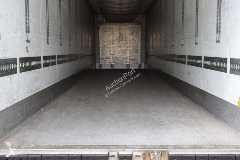 Semirremolque Schmitz Cargobull SCB*S3B
