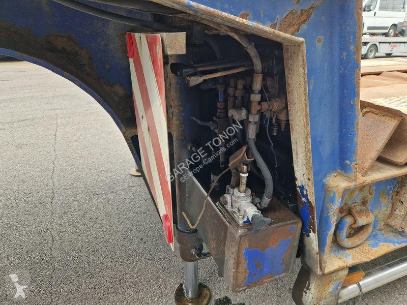 Semitrailer Trax  PORTE ENGINS 4 ESSIEUX