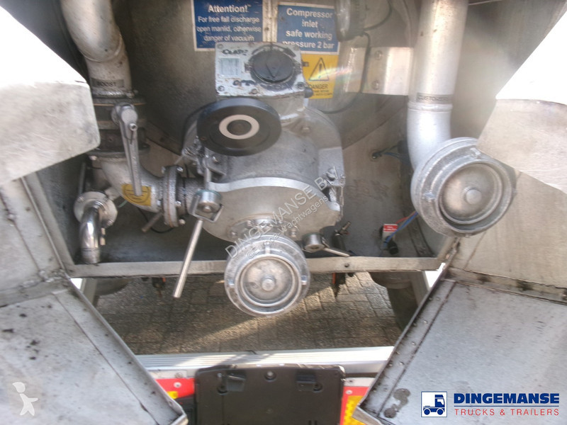 Semi reboque Feldbinder Powder tank alu 41 m3...