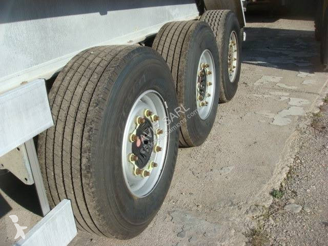 Semitrailer Benalu BENNE CEREALIERE 40M3 2013