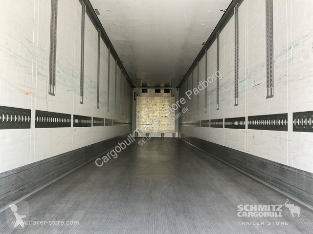 Sættevogn Schmitz Cargobull Tiefkühler Standard...