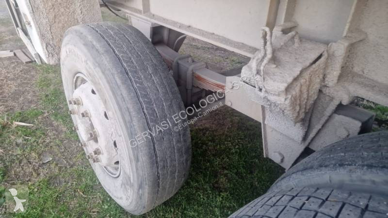نصف مقطورة Piacenza 10 gomme