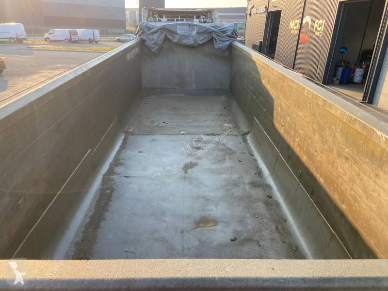 Semitrailer Benalu