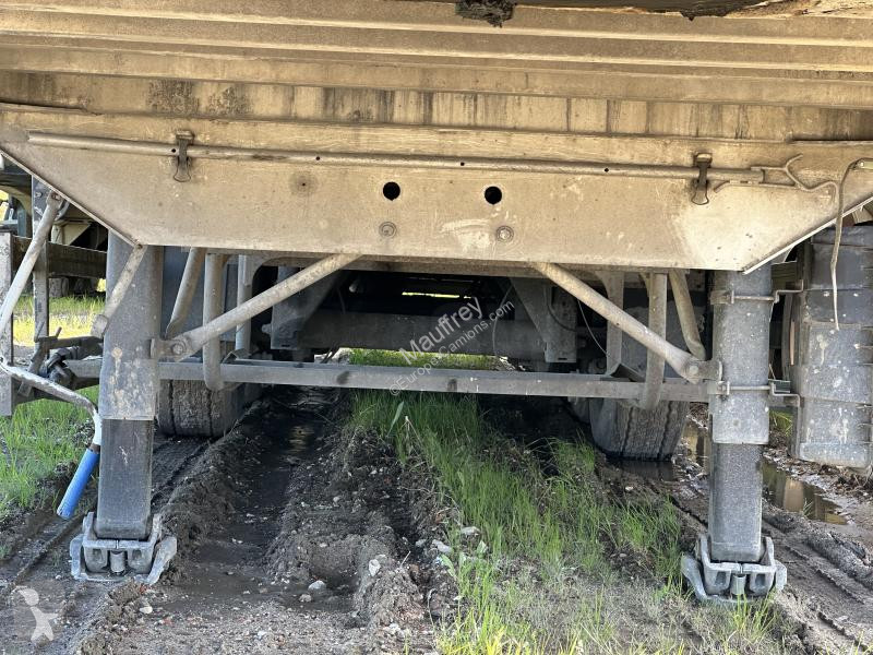 Semitrailer Benalu  Fond mouvant