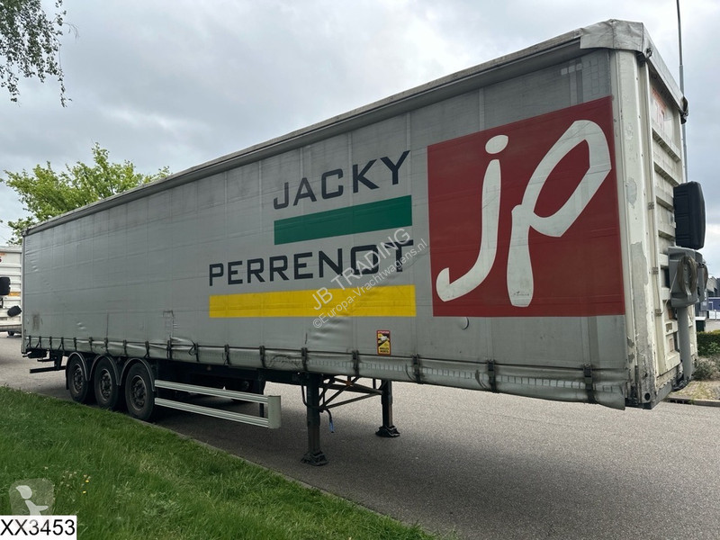 Semitrailer Fruehauf Tautliner