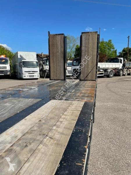 Semitrailer Castera  PORTE ENGIN 3 ESSIEUX