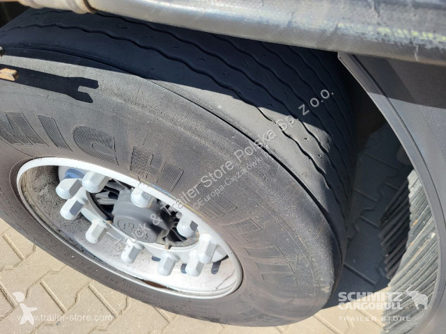 Semitrailer Wielton Schiebeplane Mega