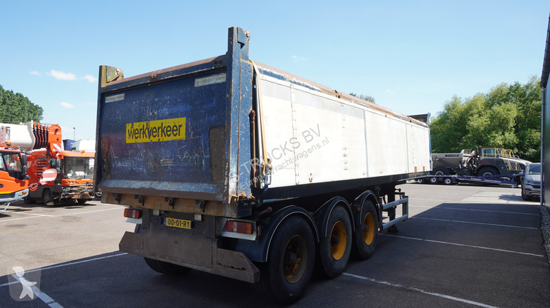 Semitrailer Renders 3 AXLE TIPPER TRAILER