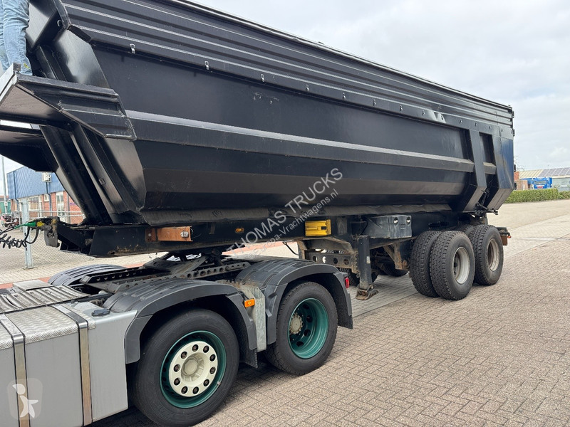 Semiremorca Minerva Pellicano 35 m3 / 47.000 Kg