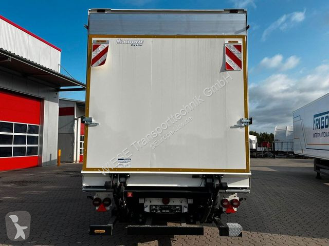 Semitrailer Krone Koffer mit Ladebordwand...