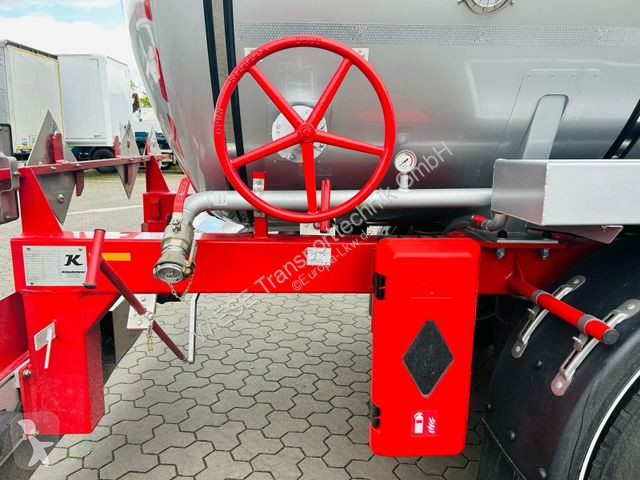 Semitrailer Kässbohrer STS.SS Edelstahl...