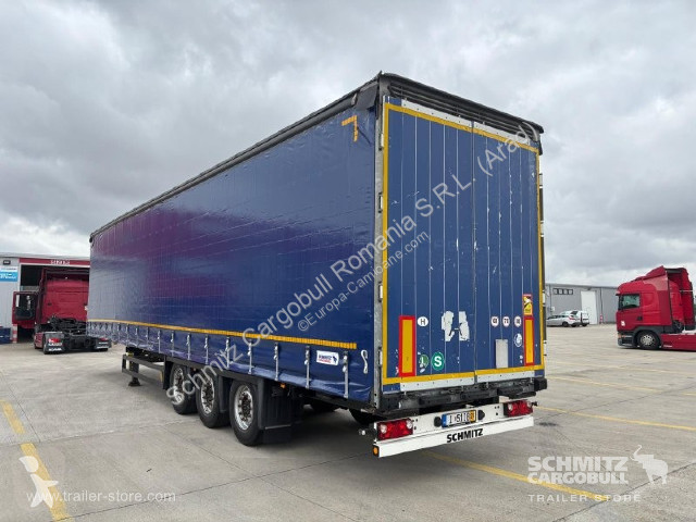 Semitrailer Schmitz Cargobull Curtainsider Varios