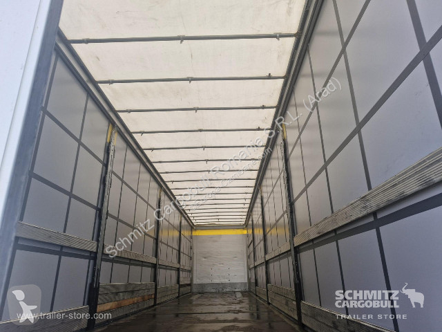 Semirimorchio Schmitz Cargobull Curtainsider...