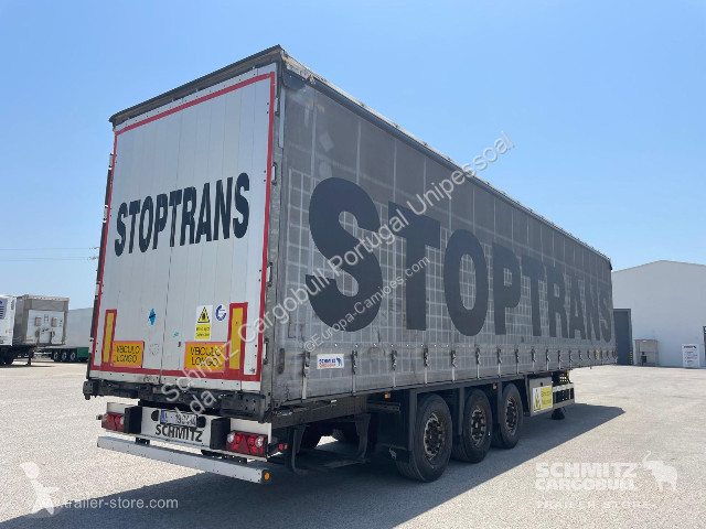 Semirimorchio Schmitz Cargobull Semitrailer...